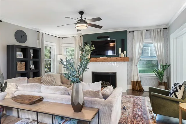 $680,000 | 3640 Pennsylvania Avenue, Kansas City, MO 64111