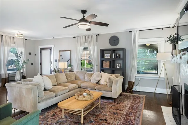 $680,000 | 3640 Pennsylvania Avenue, Kansas City, MO 64111