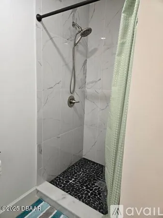 $800 | 110 Ponce De Leon Boulevard, Unit BDRM5, Daytona Beach, FL 32114