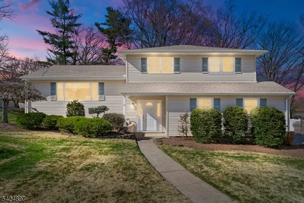 $799,000 | 15 Stuckler Lane, Wayne, NJ 07470