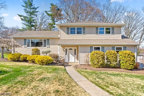 $799,000 | 15 Stuckler Lane, Wayne, NJ 07470