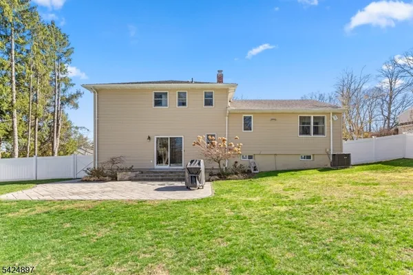 $799,000 | 15 Stuckler Lane, Wayne, NJ 07470