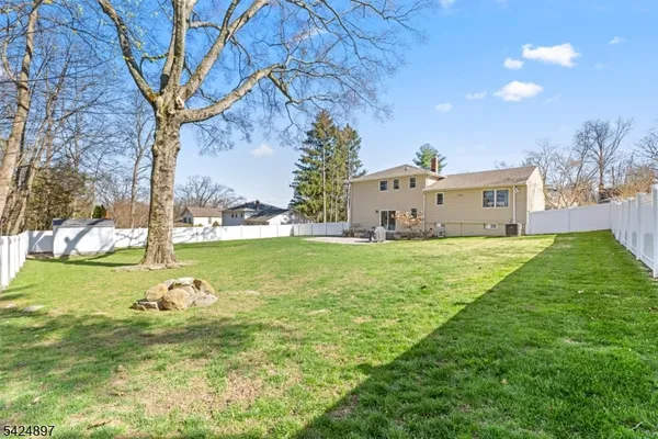 $799,000 | 15 Stuckler Lane, Wayne, NJ 07470