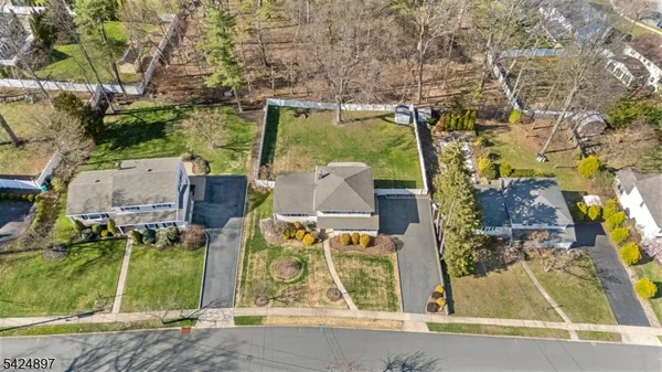 $799,000 | 15 Stuckler Lane, Wayne, NJ 07470