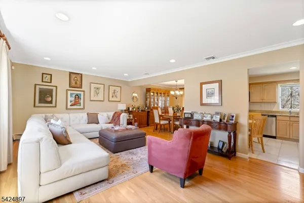 $799,000 | 15 Stuckler Lane, Wayne, NJ 07470