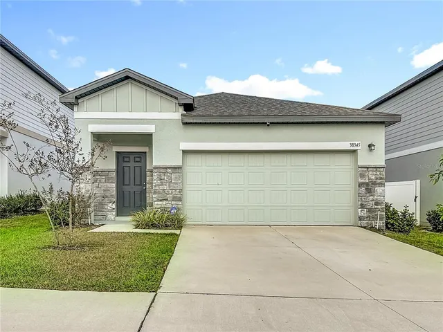 $2,250 | 38345 Honey Suckle Drive, Dade City, FL 33525