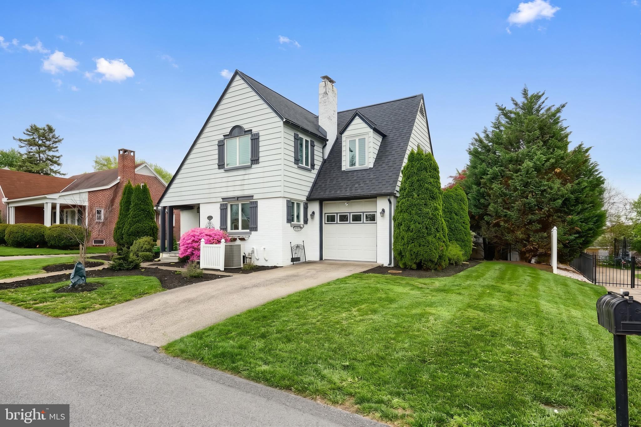 824 Grandview Road York, PA 17403 - Photo 4 of 26