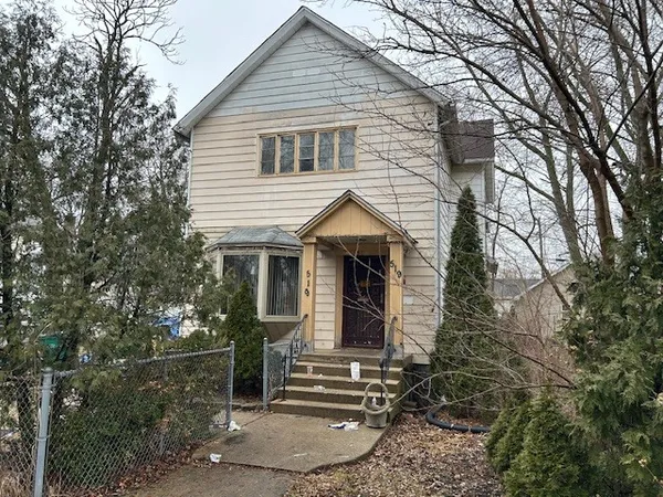 a view of house along with street