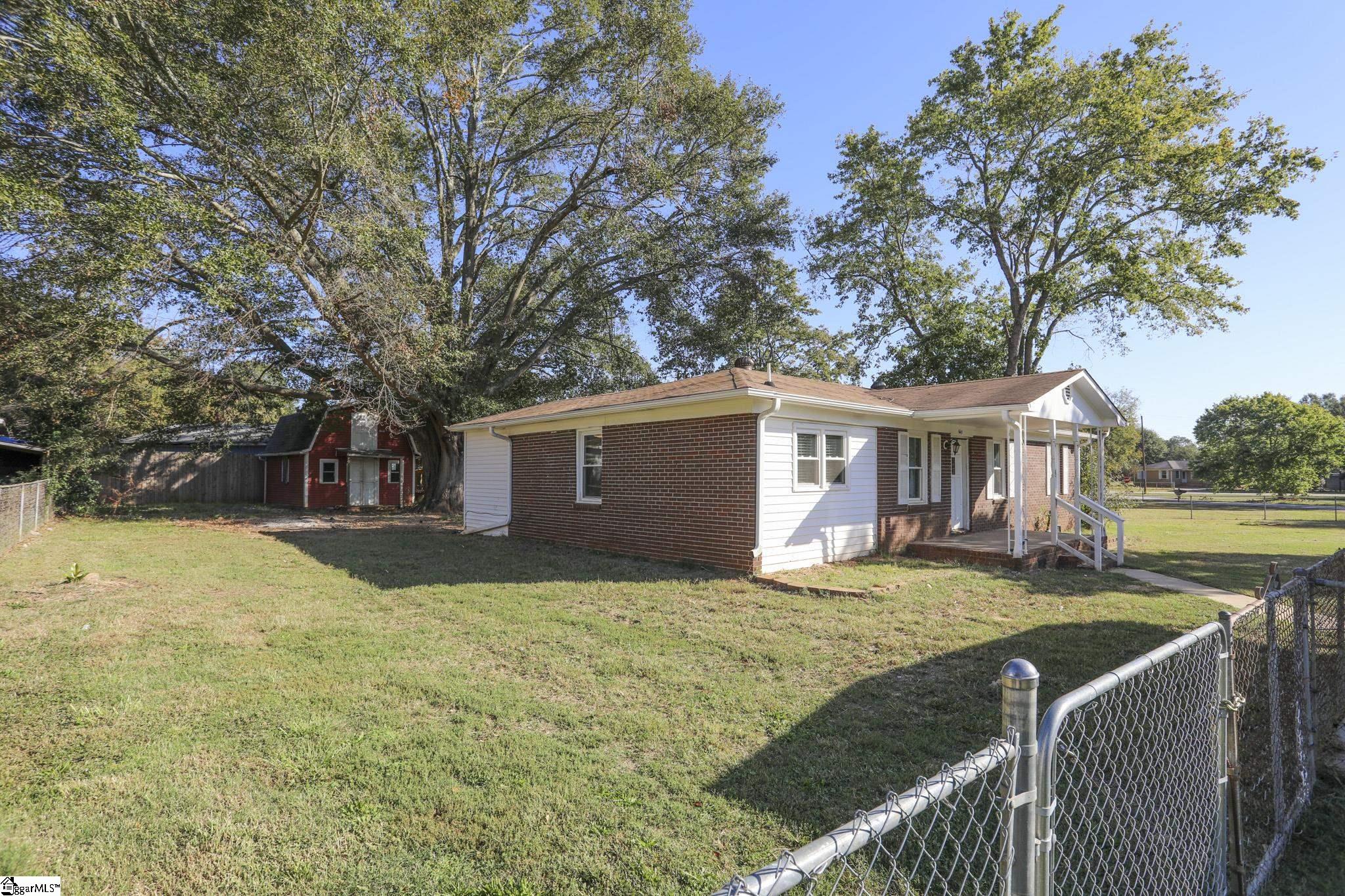 645 Woodvale Road Anderson, SC 29624 - Photo 7 of 22 Gallery Image 7