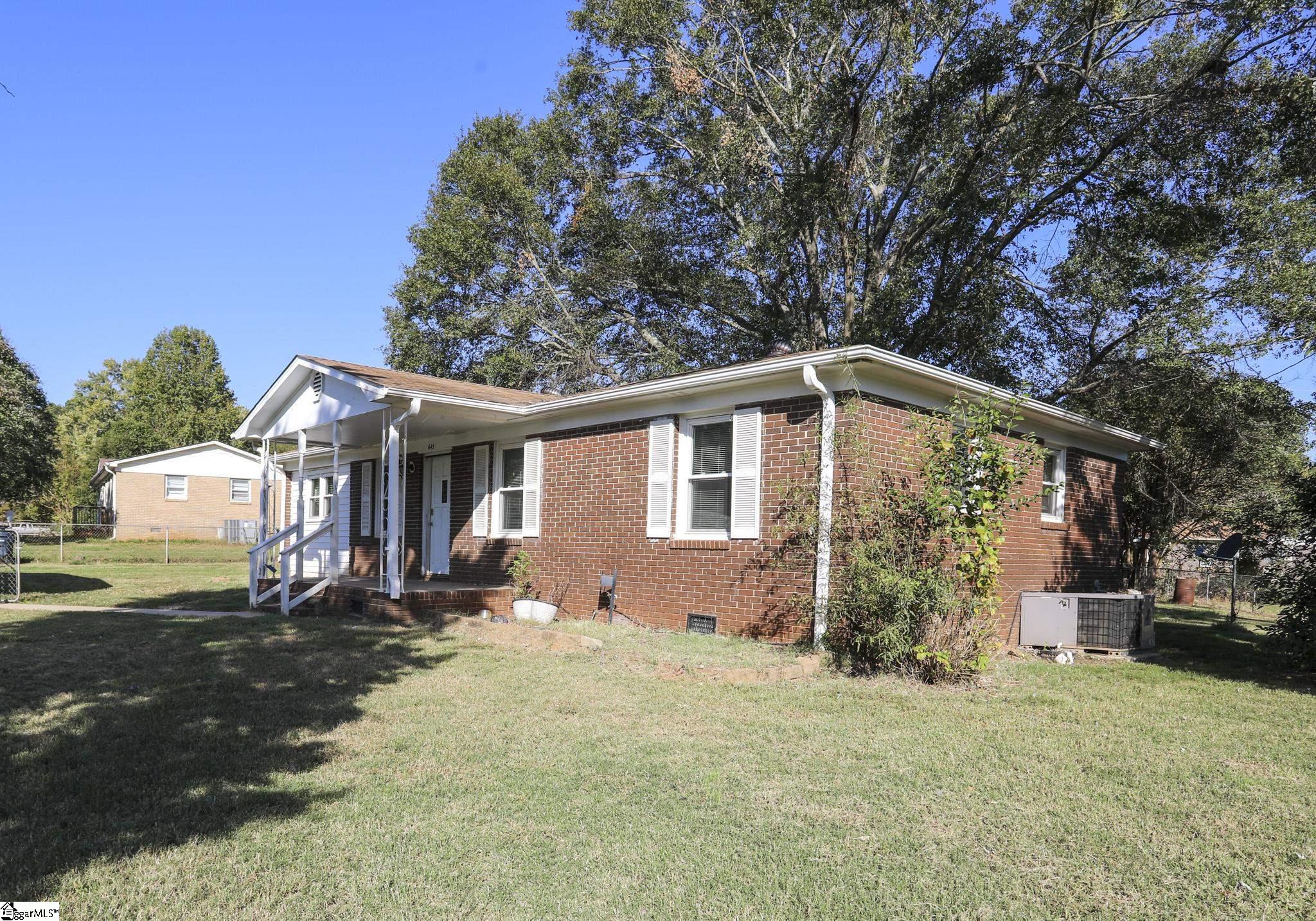 645 Woodvale Road Anderson, SC 29624 - Photo 9 of 22 Gallery Image 9