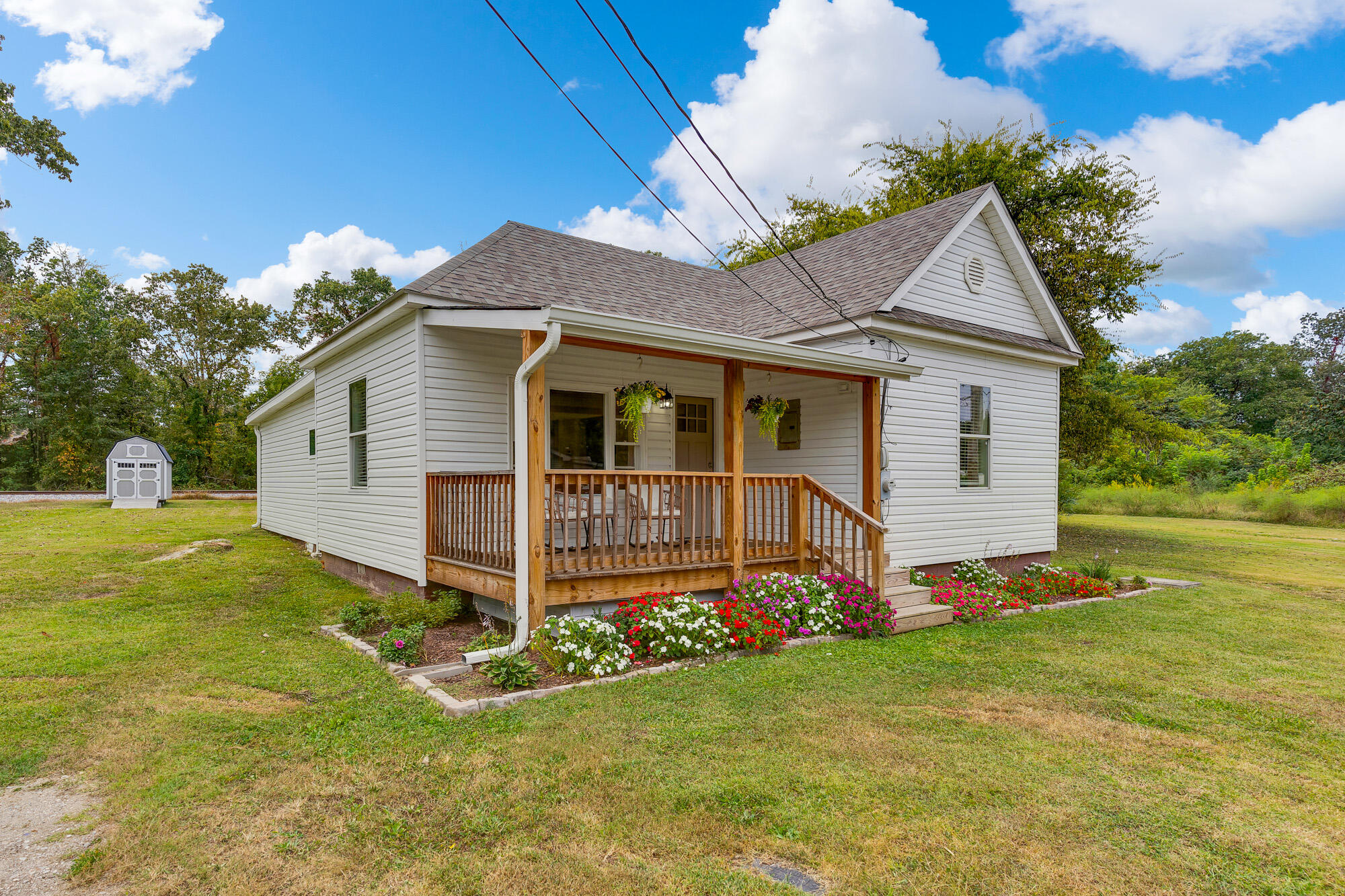 406 East 16th Street Chickamauga, GA 30707 - Photo 5 of 29 406-E-16th-MLS-Photos-2