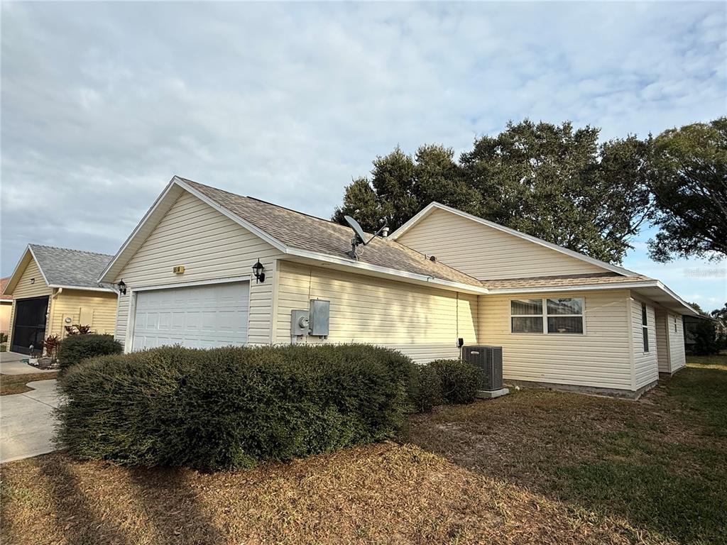 5510 Shriver Street Leesburg, FL 34748 - Photo 2 of 16 a house view with a outdoor space