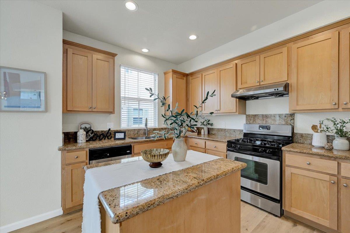 180 Wiley Terrace Mountain View, CA 94043 - Photo 19 of 36