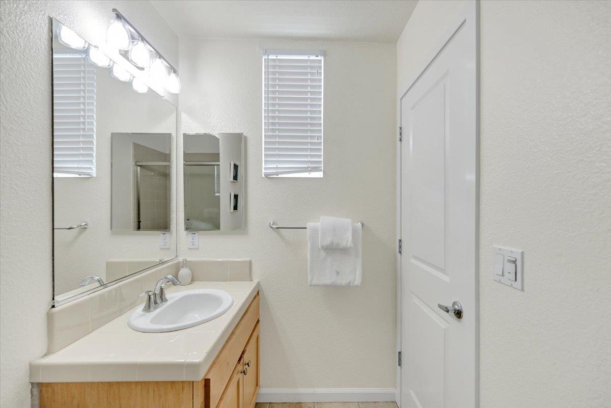 180 Wiley Terrace Mountain View, CA 94043 - Photo 26 of 36