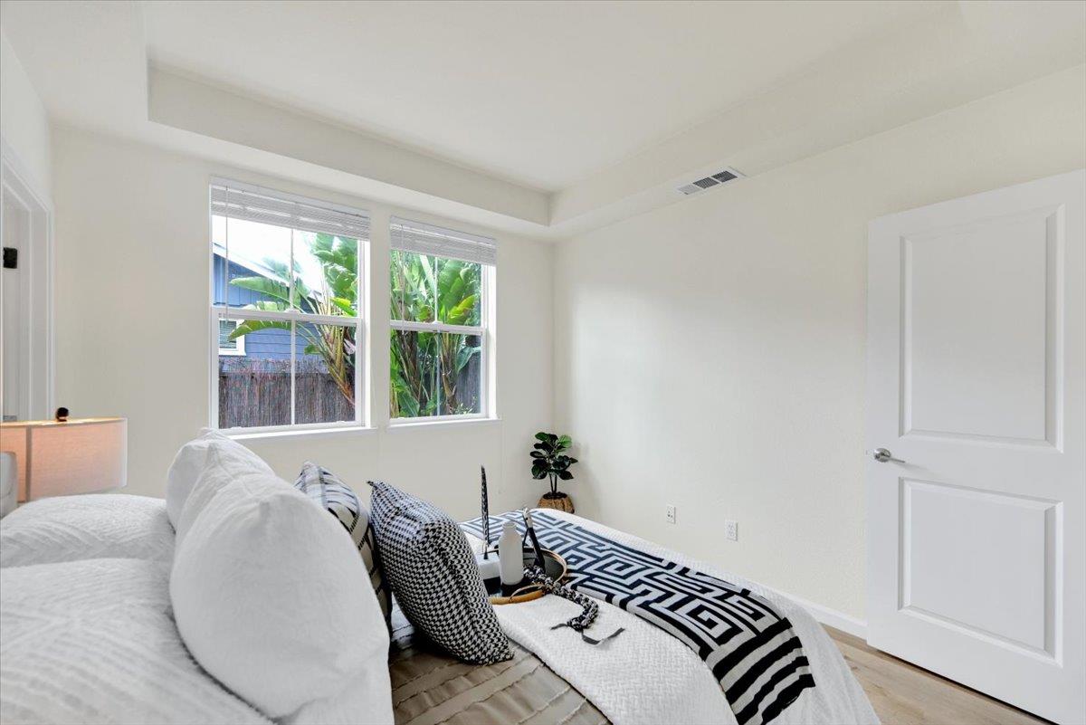 180 Wiley Terrace Mountain View, CA 94043 - Photo 6 of 36