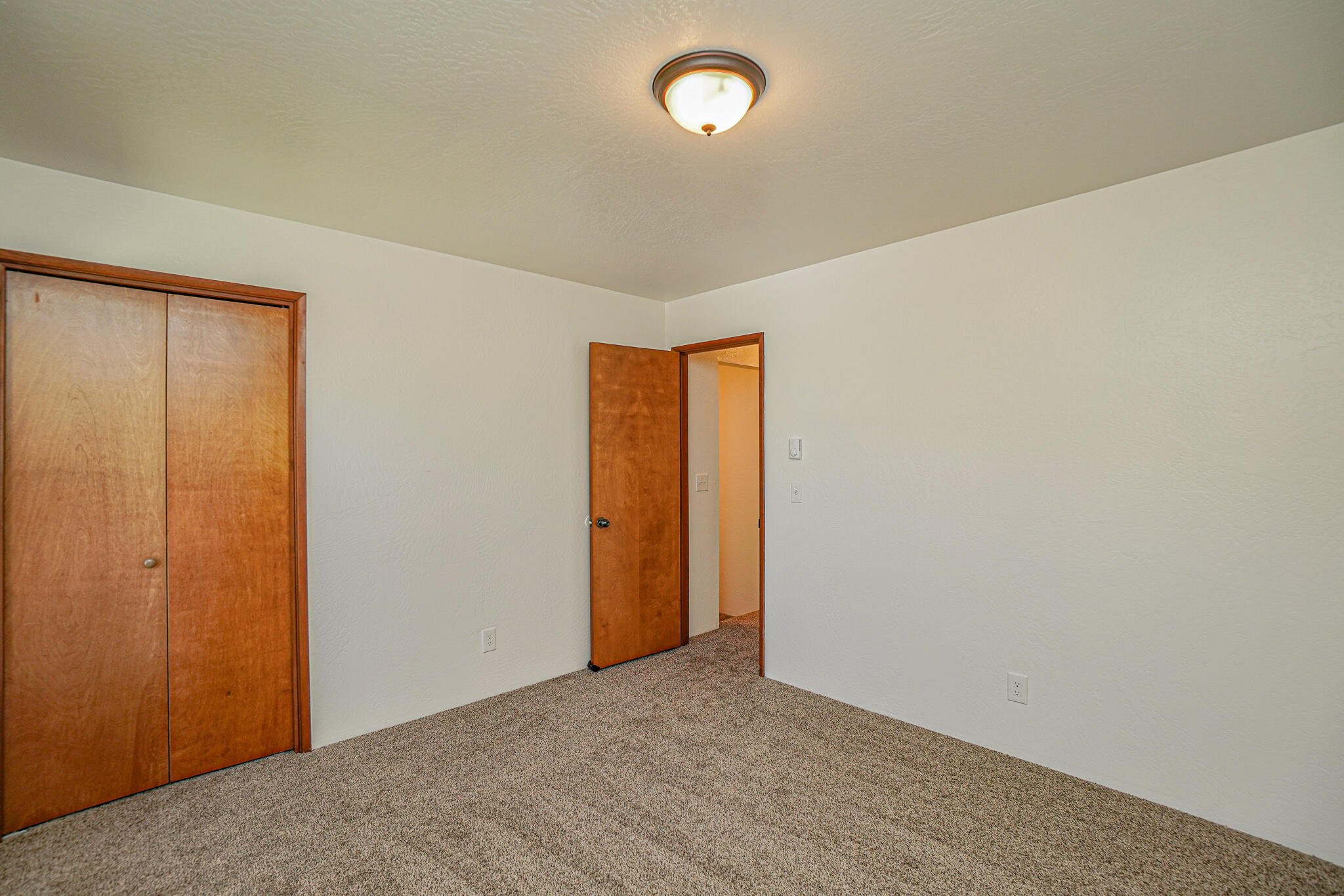 67 Woolen Way Ashland, OR 97520 - Photo 66 of 83 DSC02172