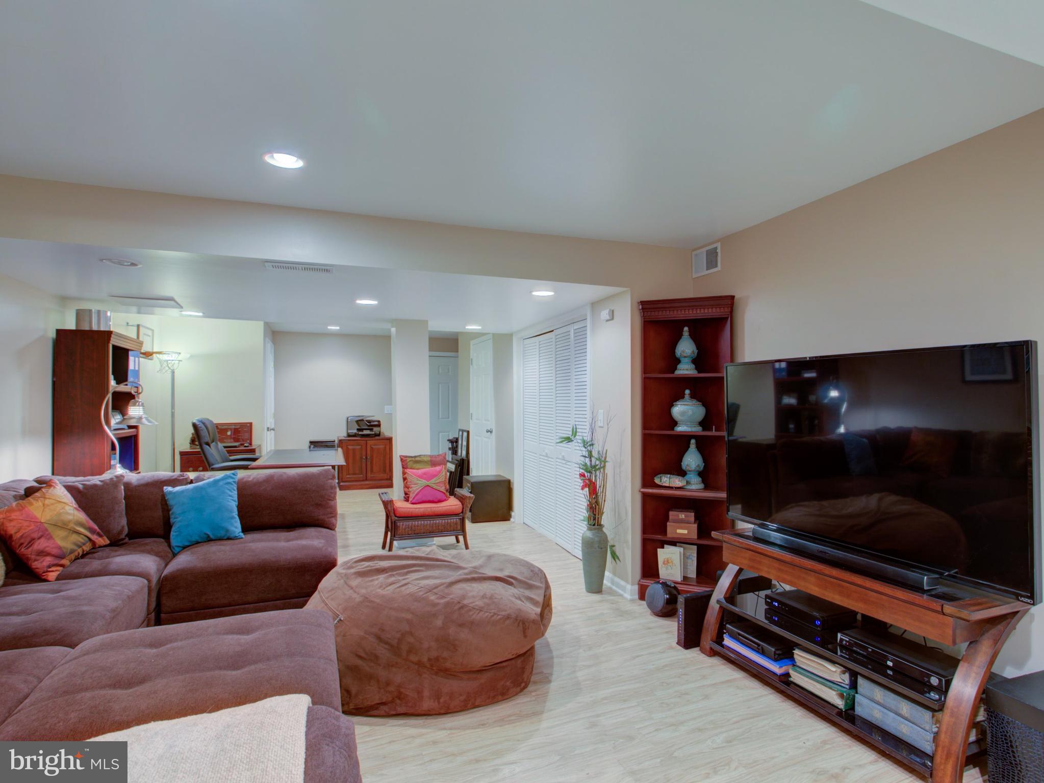 717 Palmer Circle Lititz, PA 17543 - Photo 25 of 57 Gallery Image 25
