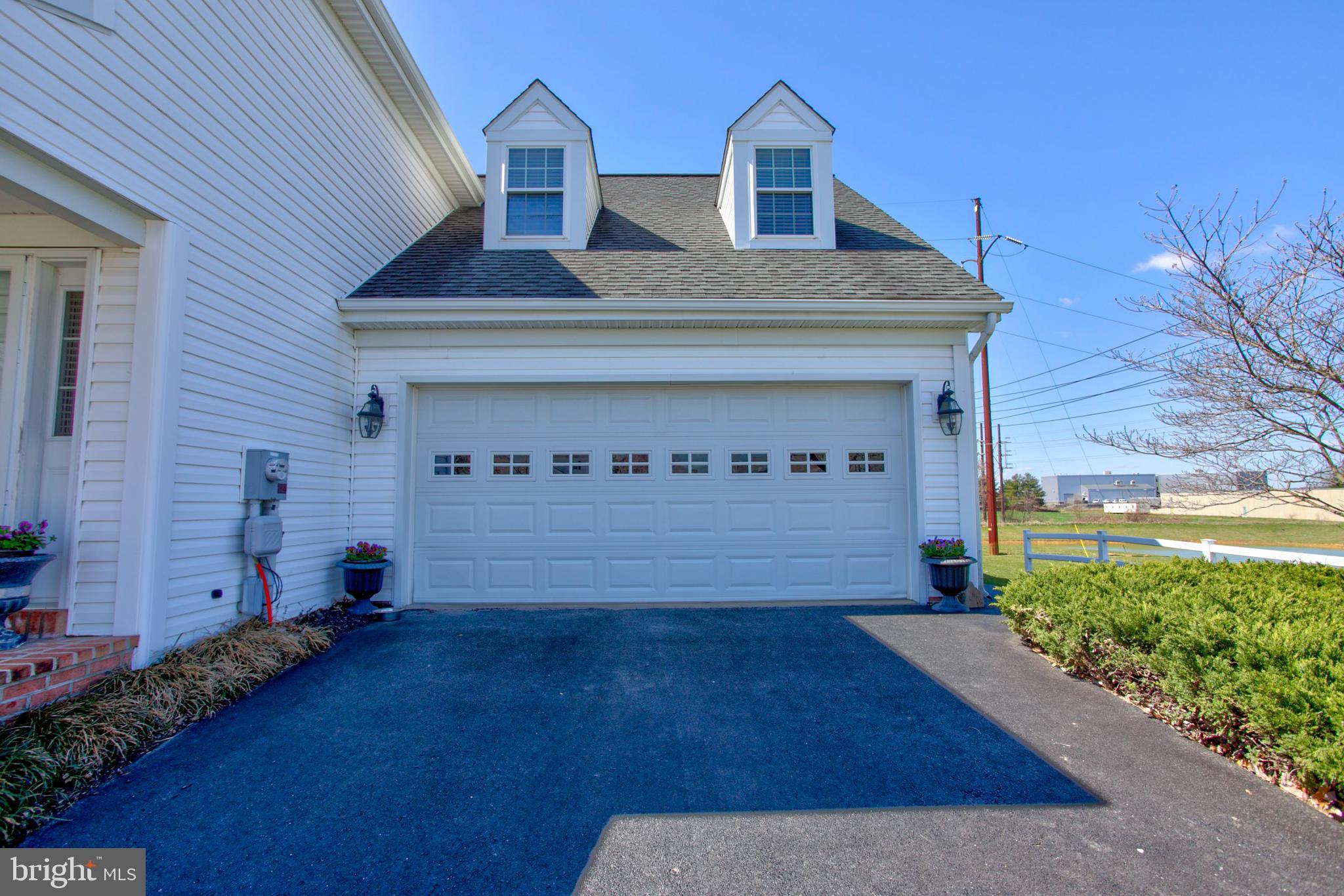 717 Palmer Circle Lititz, PA 17543 - Photo 4 of 57 Gallery Image 4