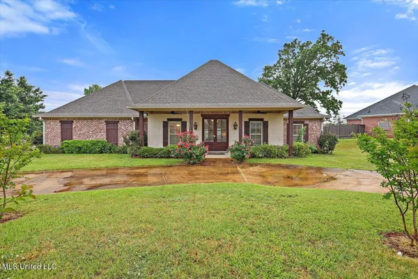 $451,000 | 208 Grand Oak Boulevard, Clinton, MS 39056