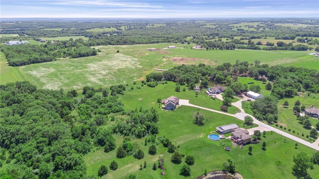 28265 Overbrook Road Paola, KS 66071 - Photo 68 of 70