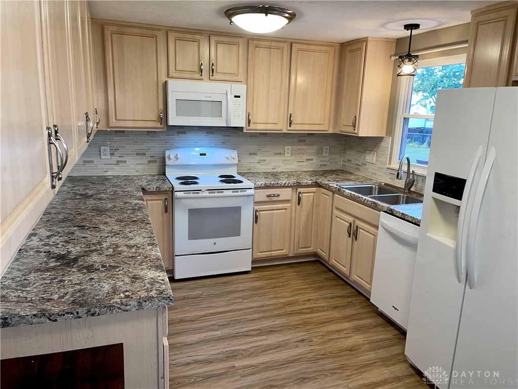 708 West Martindale Road Union, OH 45322 - Photo 4 of 31
