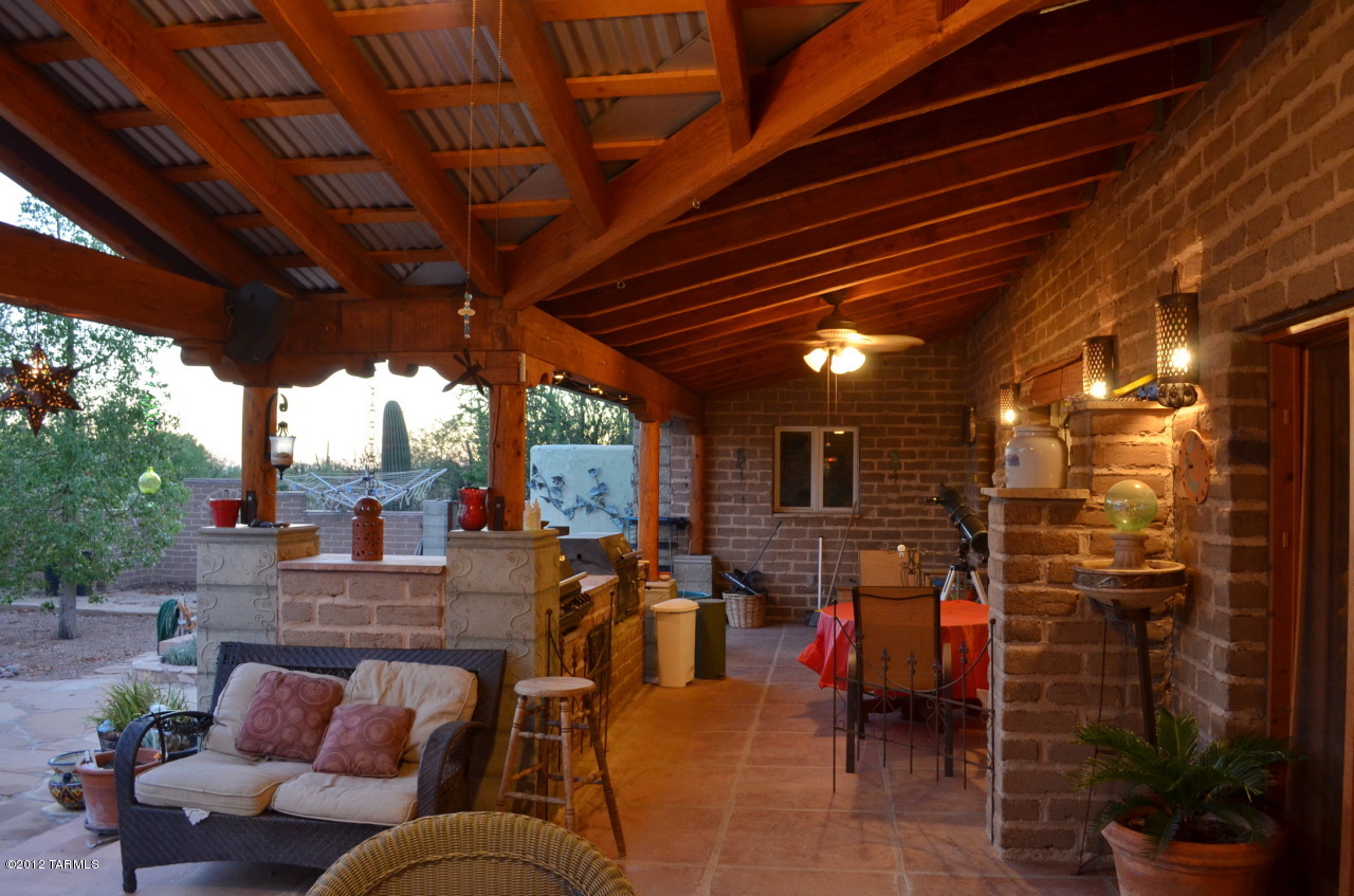 2525 West Glover Road Tucson, AZ 85742 - Photo 5 of 34