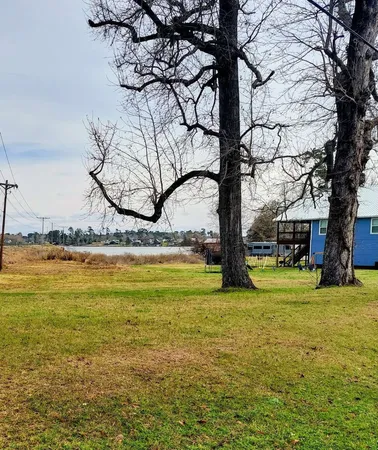 $69,900 | 129 Lakeshore North, Onalaska, TX 77360