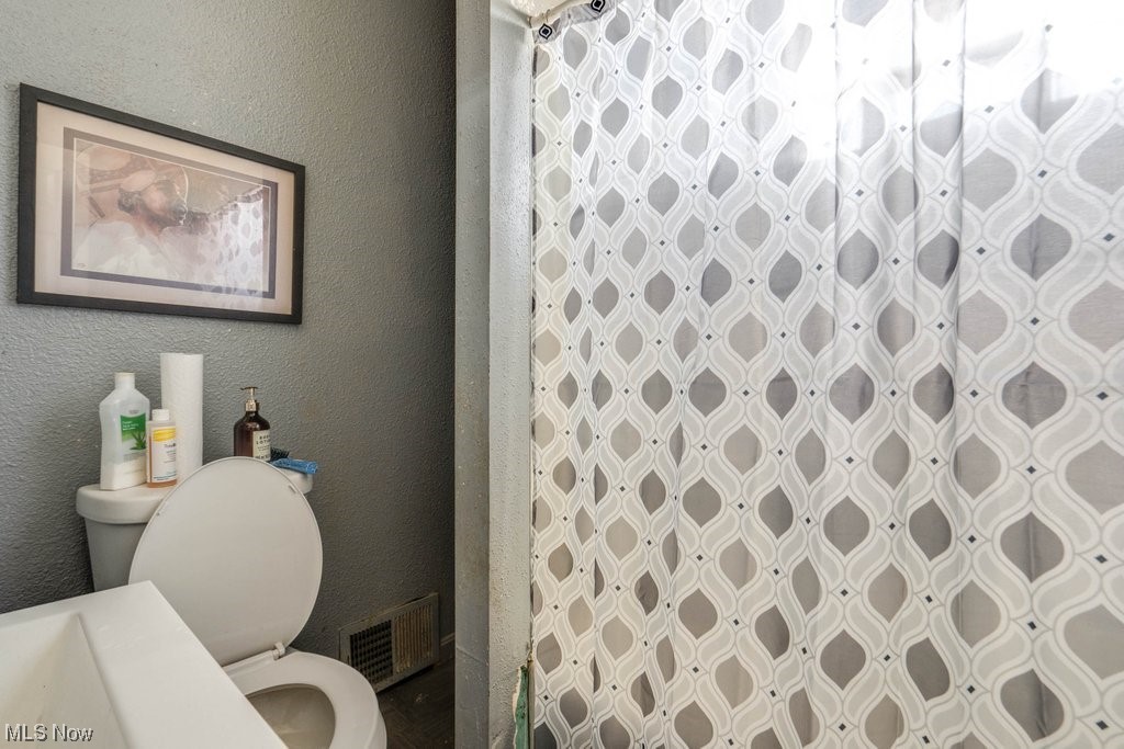 3595 Kimmel Road Cleveland, OH 44105 - Photo 21 of 29 Gallery Image 21