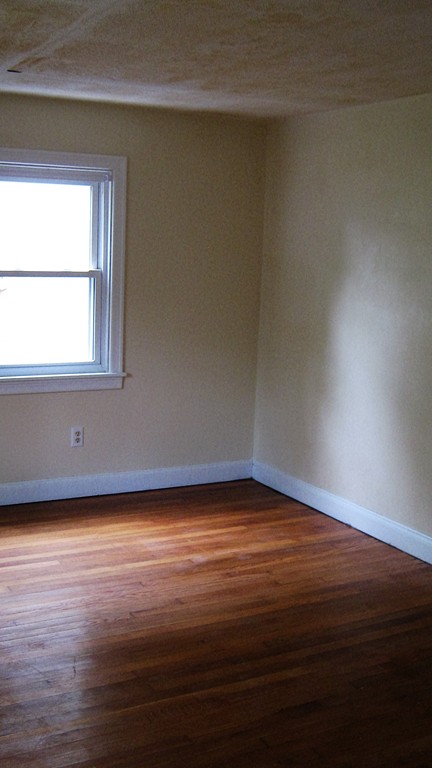 238 Shawmut Street Springfield, MA 01108 - Photo 7 of 12