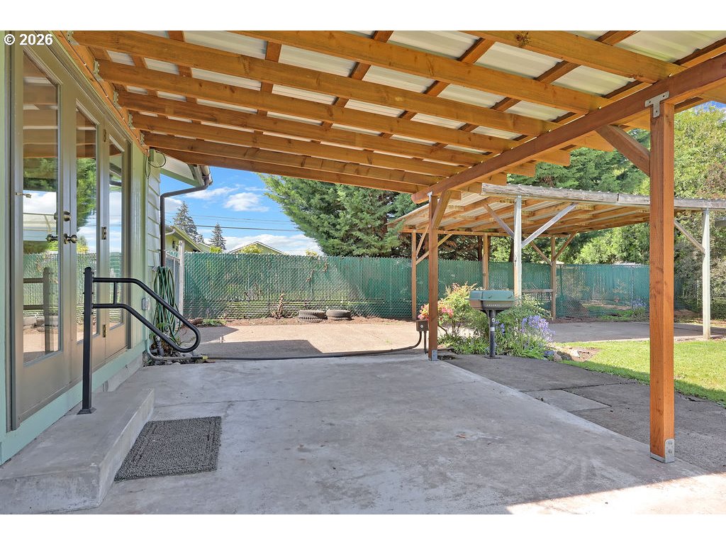 1570 Hayden Bridge Road Springfield, OR 97477 - Photo 34 of 44 Gallery Image 34