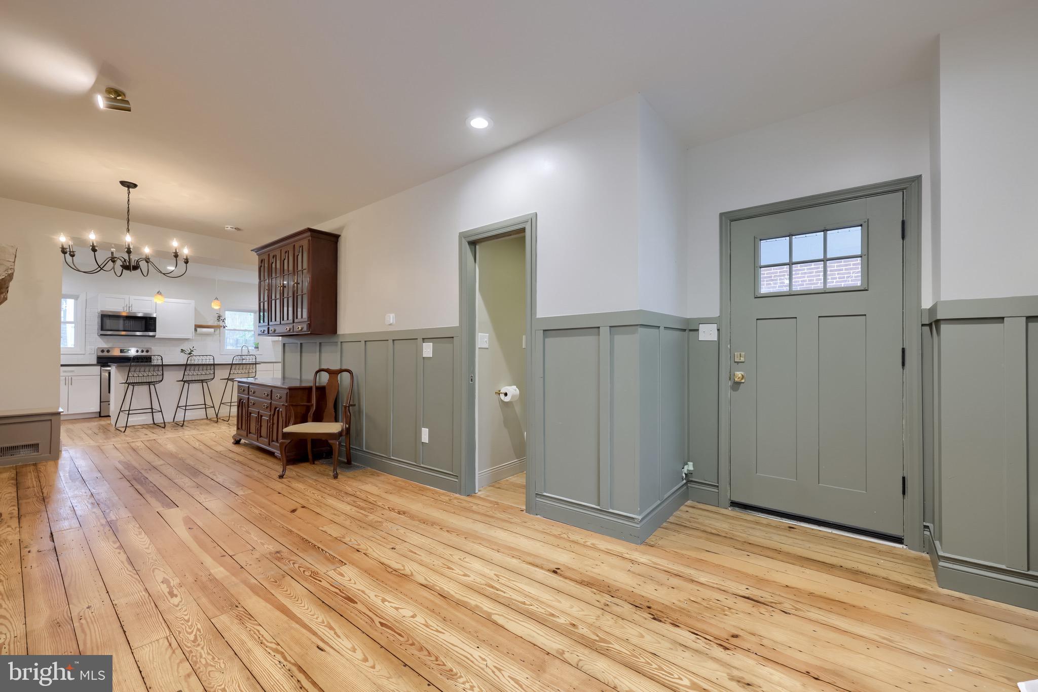 433 Main Street Denver, PA 17517 - Photo 5 of 35 Gallery Image 5