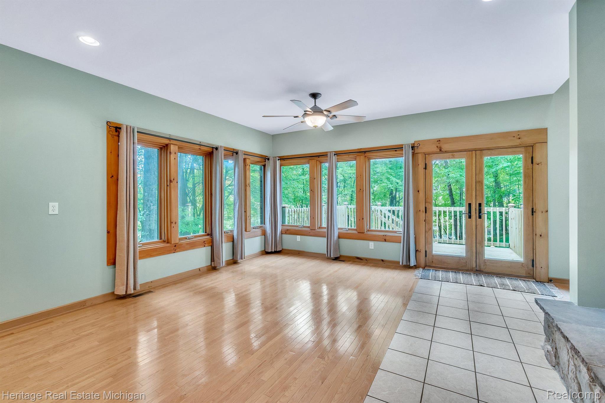 3754 Brighton Road Howell, MI 48843 - Photo 13 of 62 Dining Room Windows