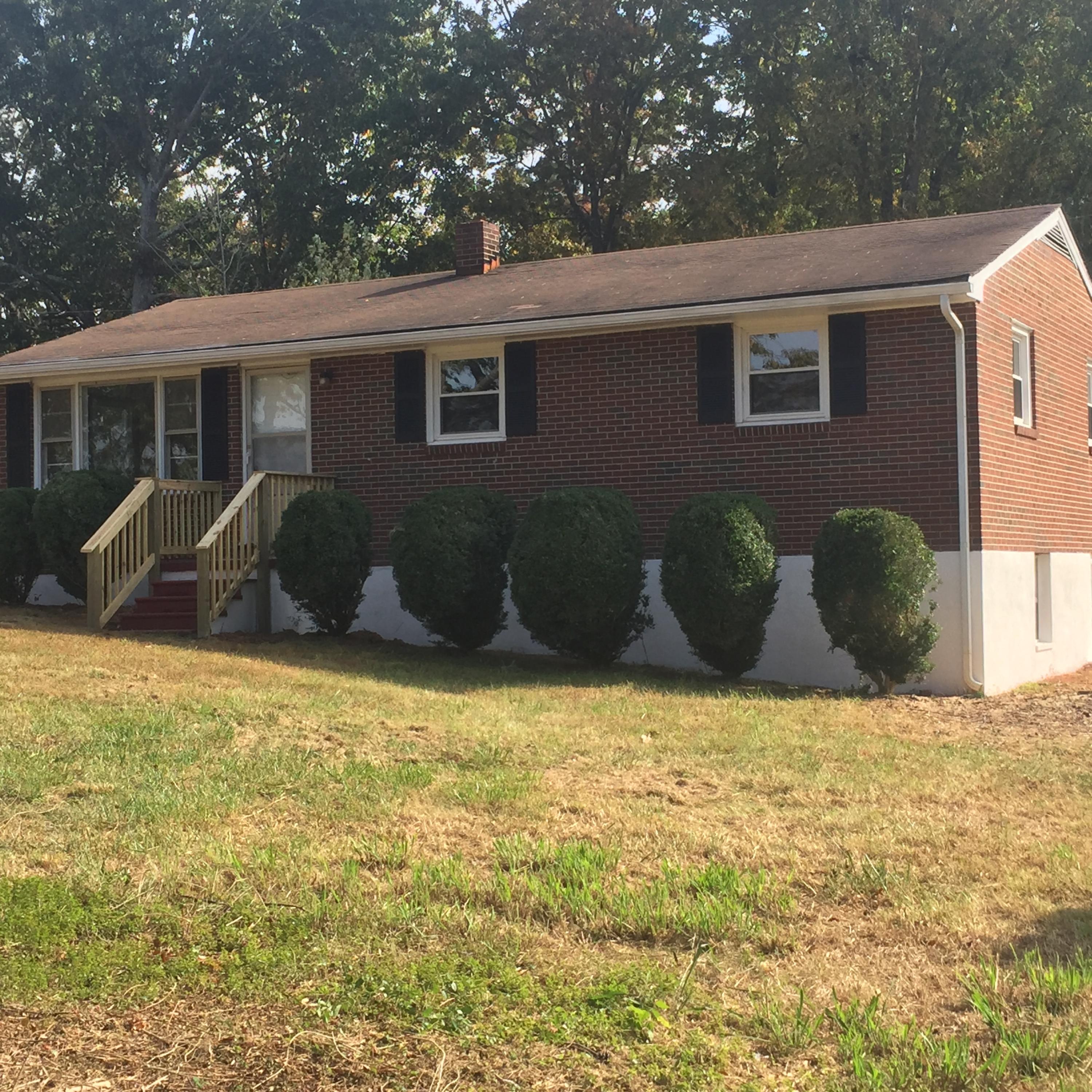 920 Sheva Road Chatham, VA 24531 - Photo 1 of 11 Front of House