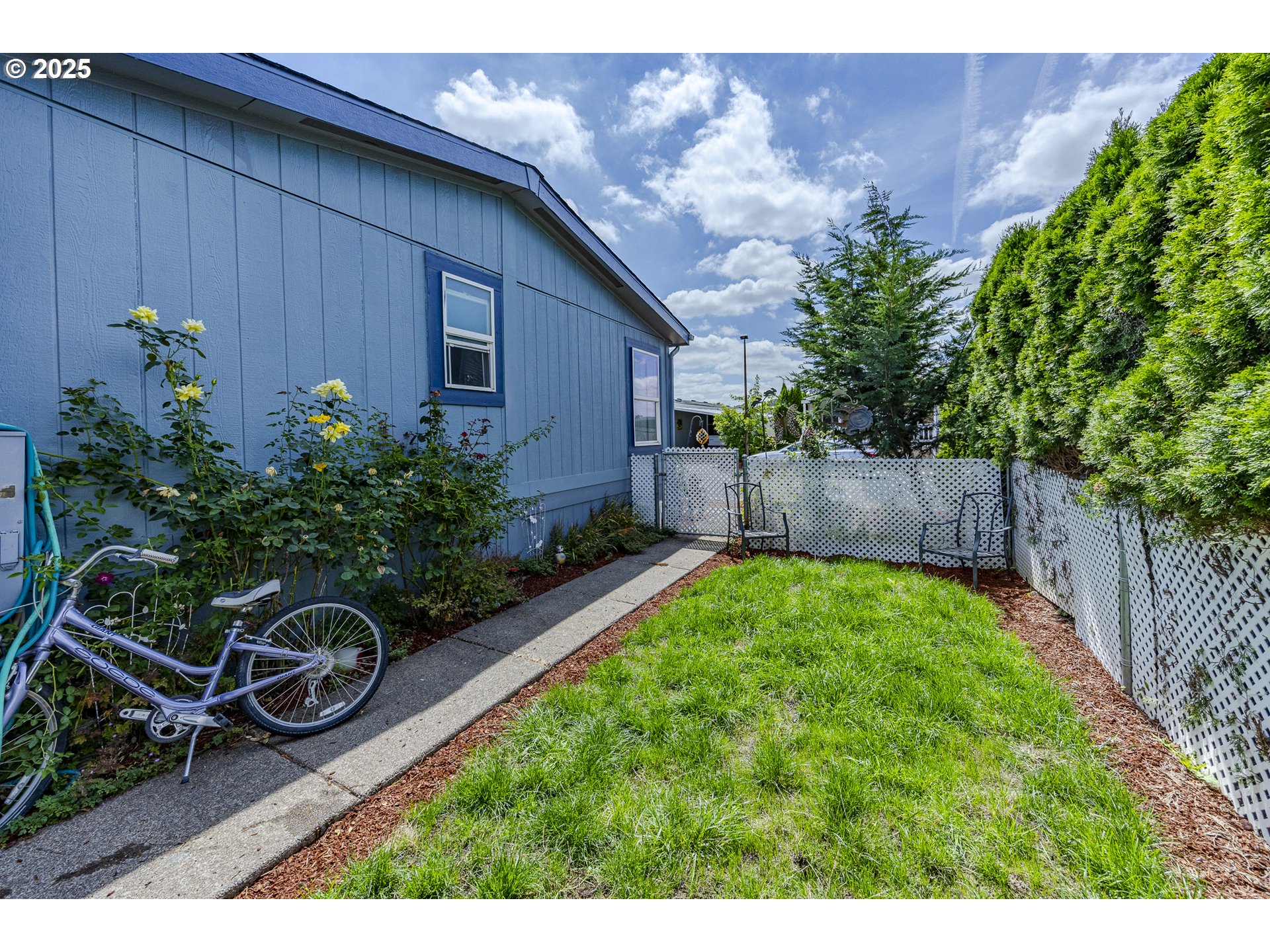 1699 North Terry Street, Unit 142 Eugene, OR 97402 - Photo 26 of 28 Backyard