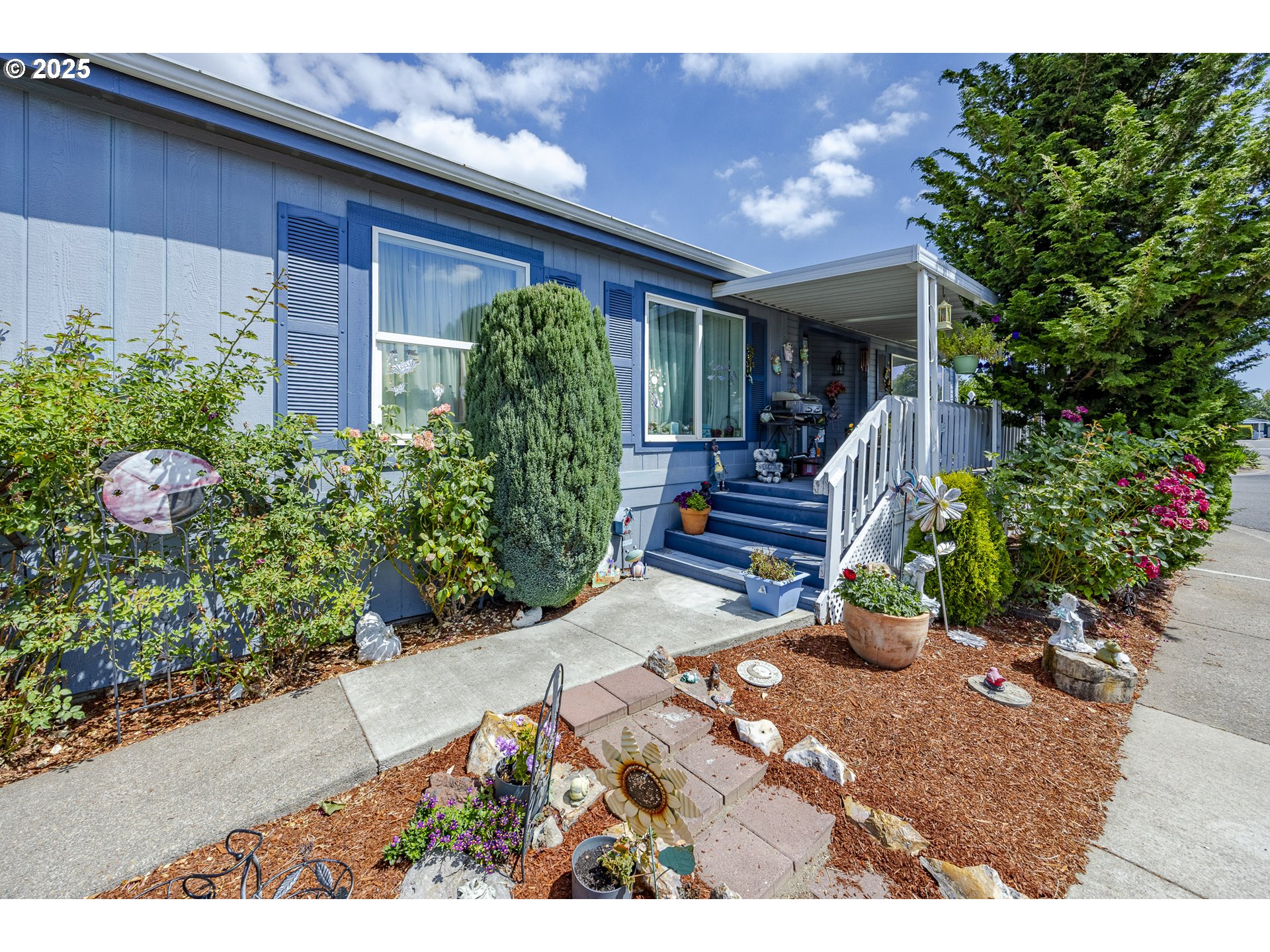 1699 North Terry Street, Unit 142 Eugene, OR 97402 - Photo 4 of 28