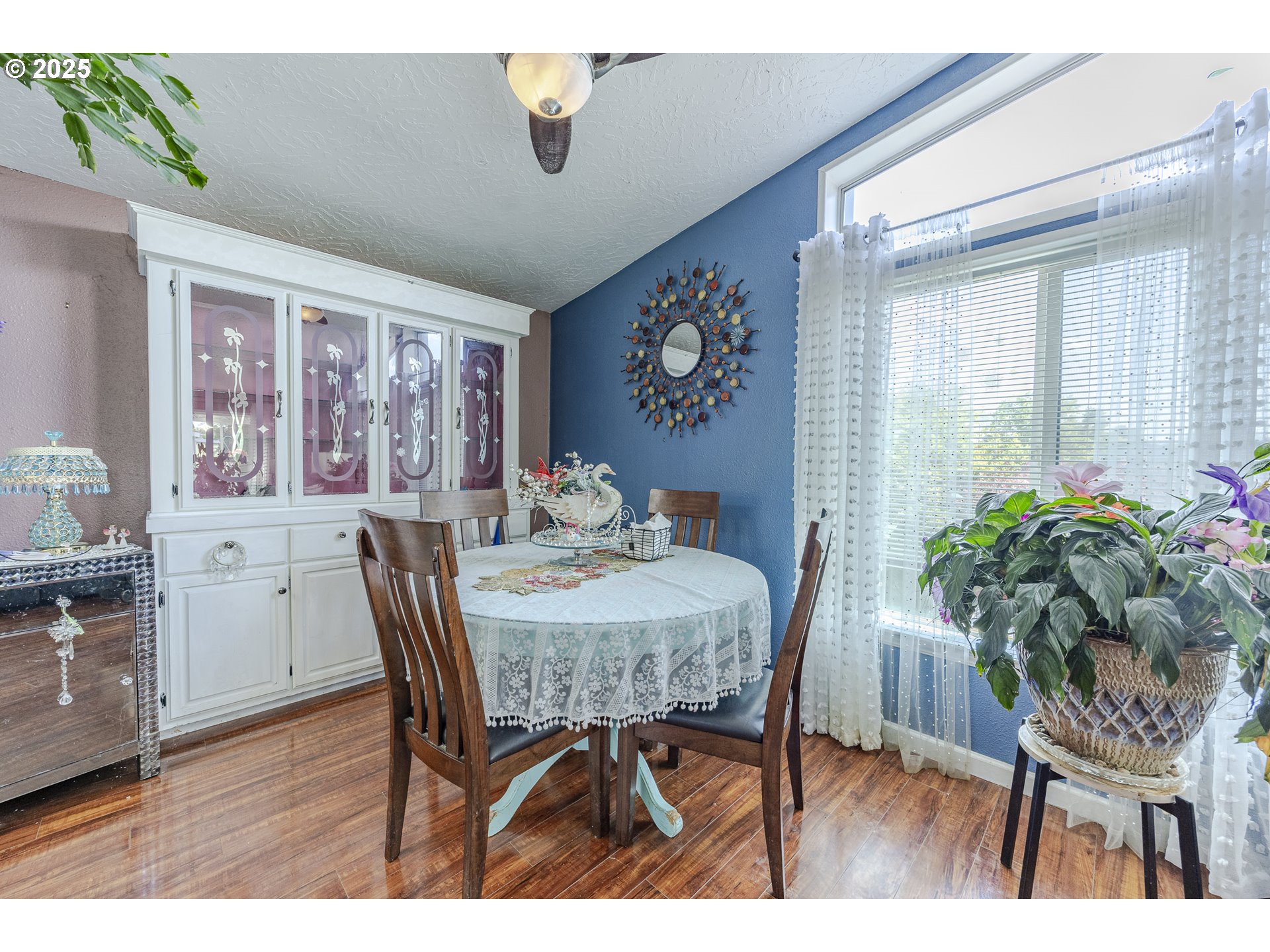 1699 North Terry Street, Unit 142 Eugene, OR 97402 - Photo 10 of 28 Breakfast Area