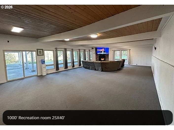 94475 Golf Course Lane North Bend, OR 97459 - Photo 11 of 45 a view of a livingroom with furniture