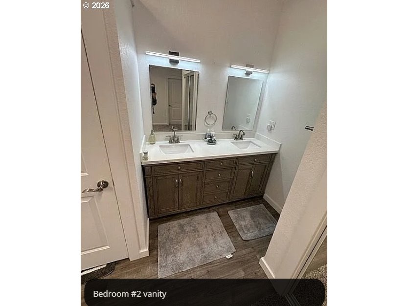 94475 Golf Course Lane North Bend, OR 97459 - Photo 16 of 45 a living room with sink and mirror