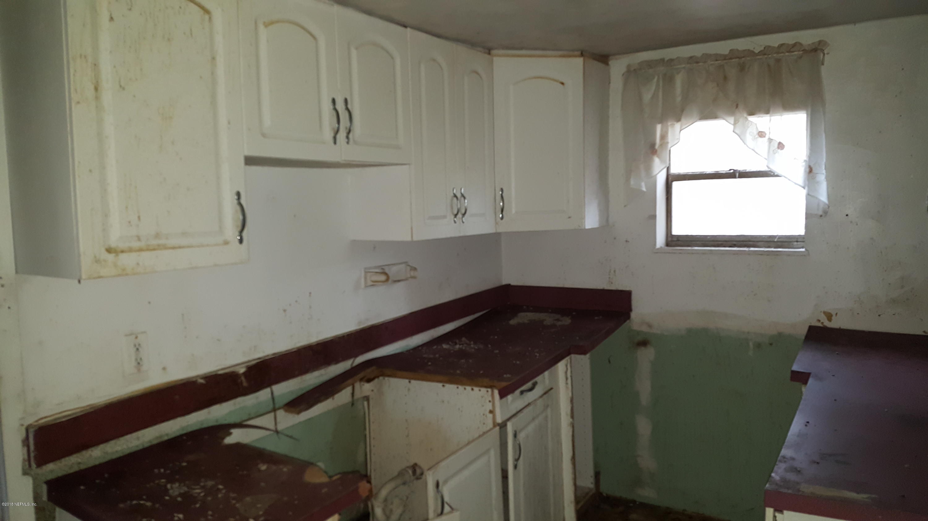 5659 Benedict Road Jacksonville, FL 32209 - Photo 3 of 6 20170114_113518