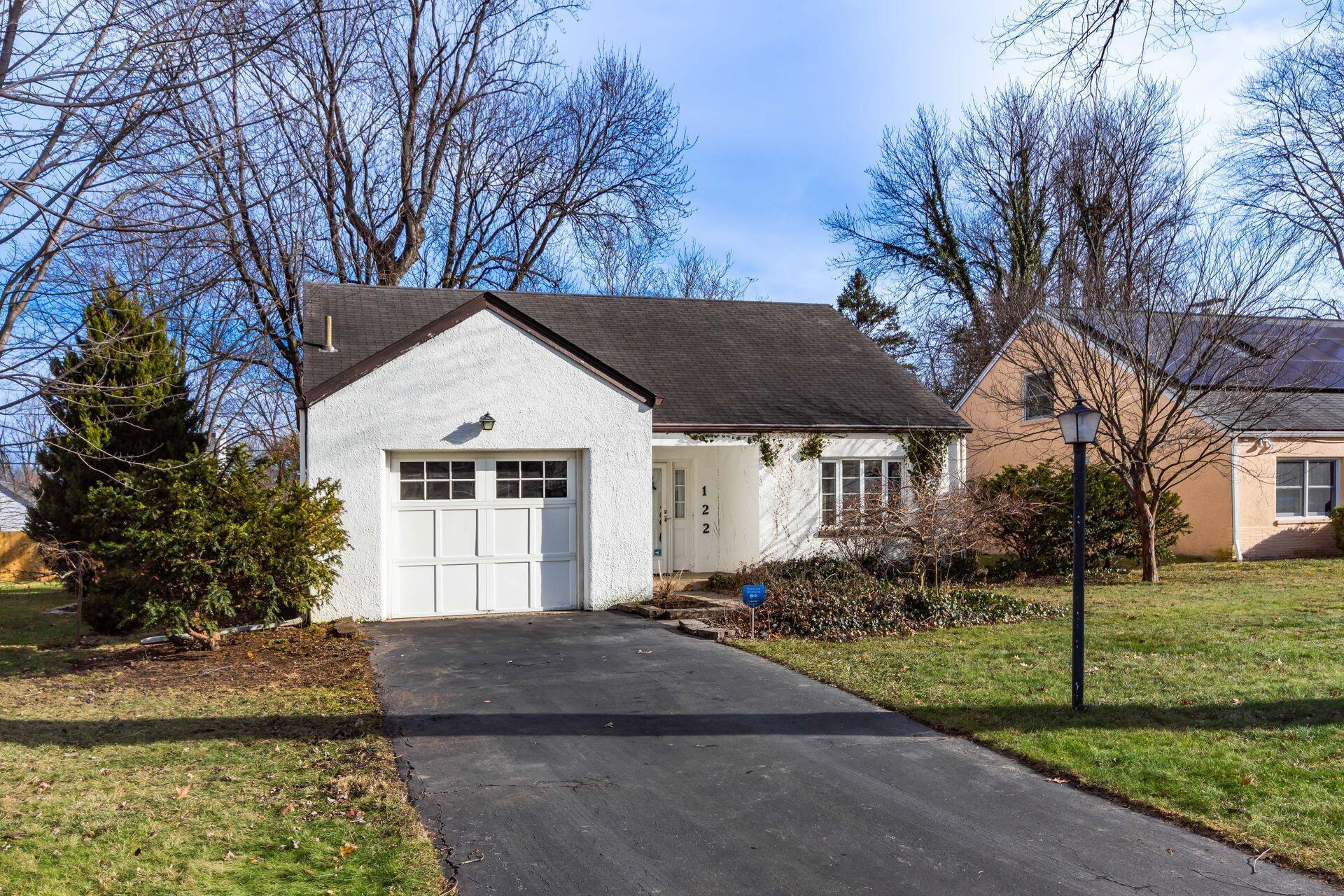 122 North Virginialee Road Columbus, OH 43209 - Photo 2 of 36 122 N Virginialee