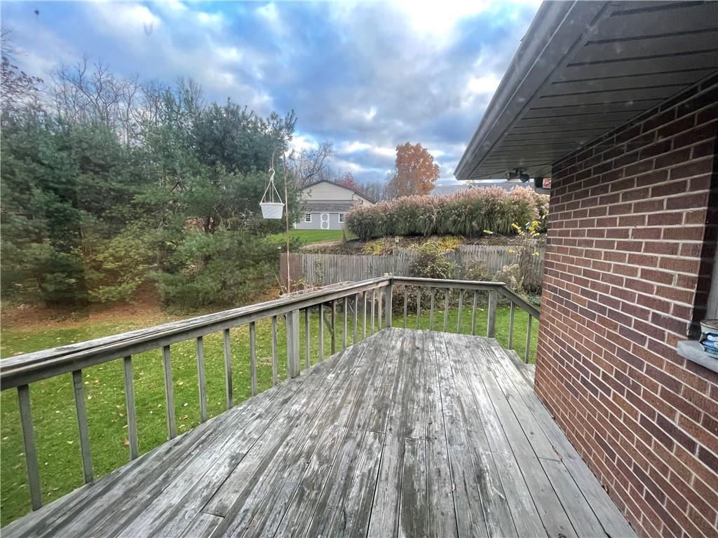 312 Daugherty Road New Brighton, PA 15066 - Photo 4 of 17 Gallery Image 4