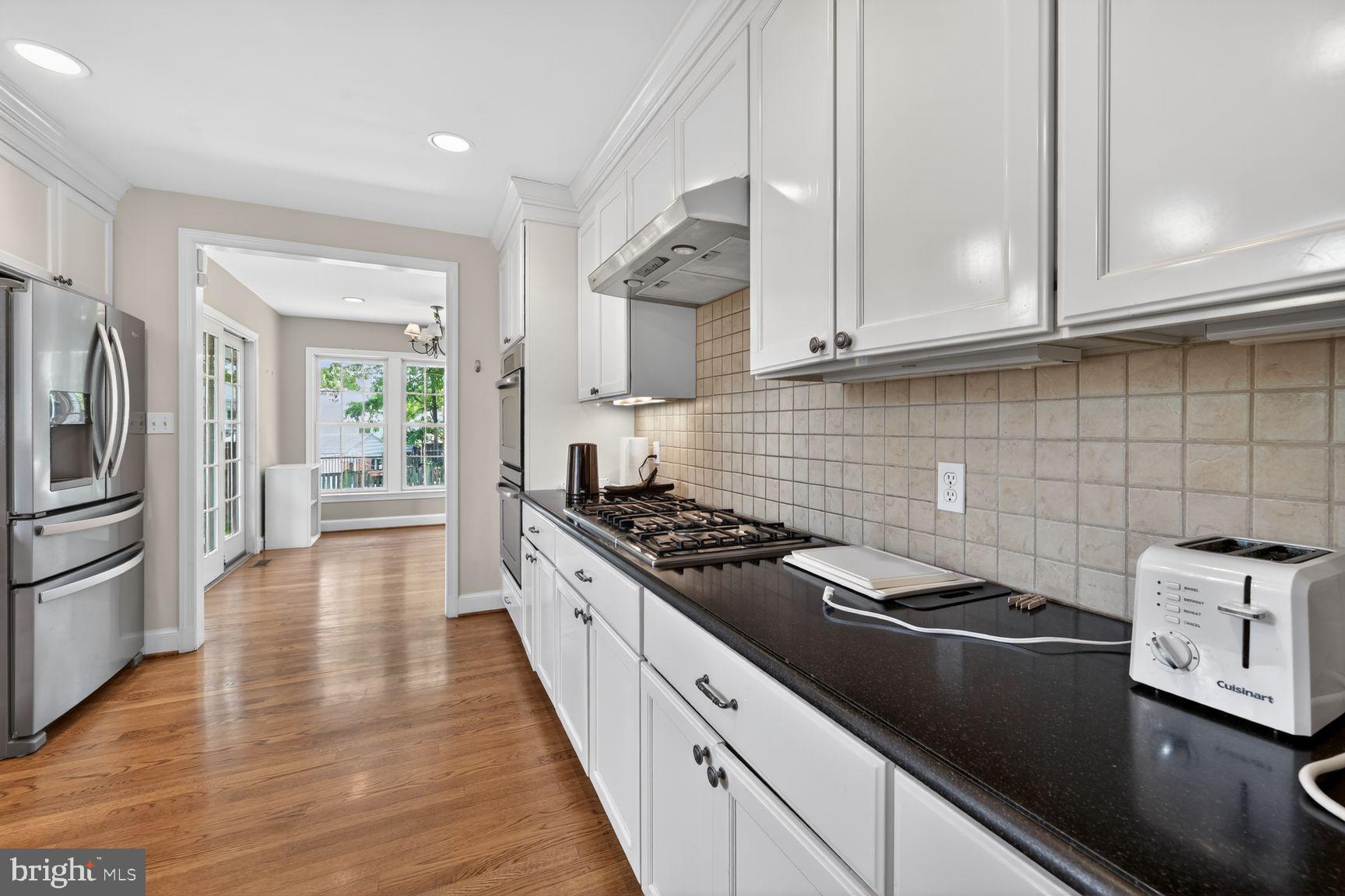 5105 34th Street Northwest Washington, DC 20008 - Photo 11 of 26
