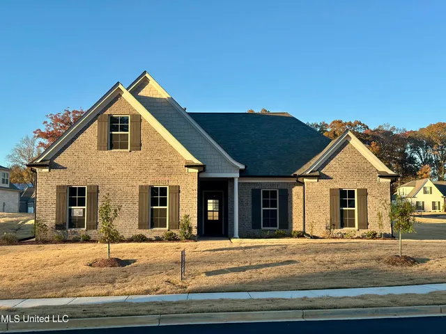 $379,900 | 894 Collie Drive, Hernando, MS 38651