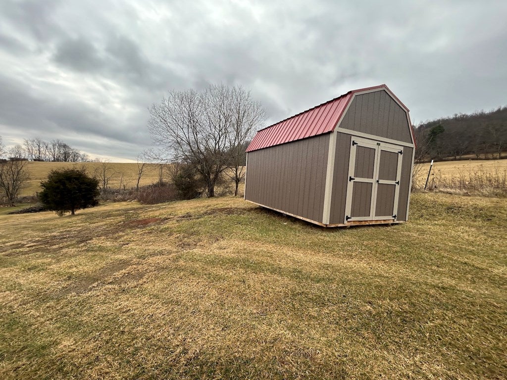 6603 Cedar Springs Road Speedwell, VA 24374 - Photo 6 of 39 Gallery Image 6