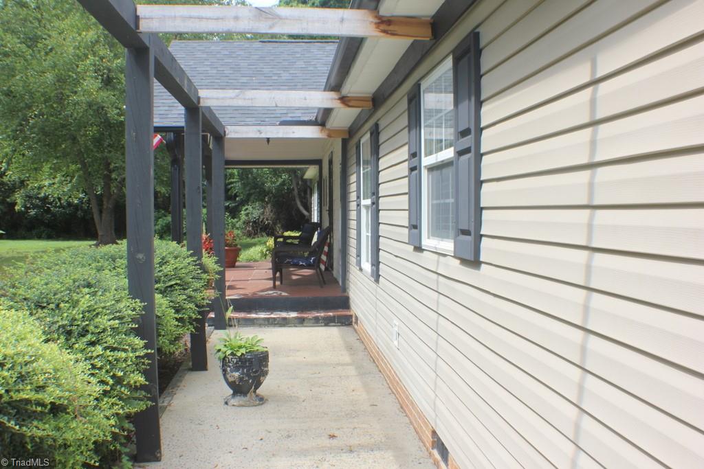 1775 Old Pipers Gap Road Cana, VA 24317 - Photo 4 of 33 Gallery Image 4