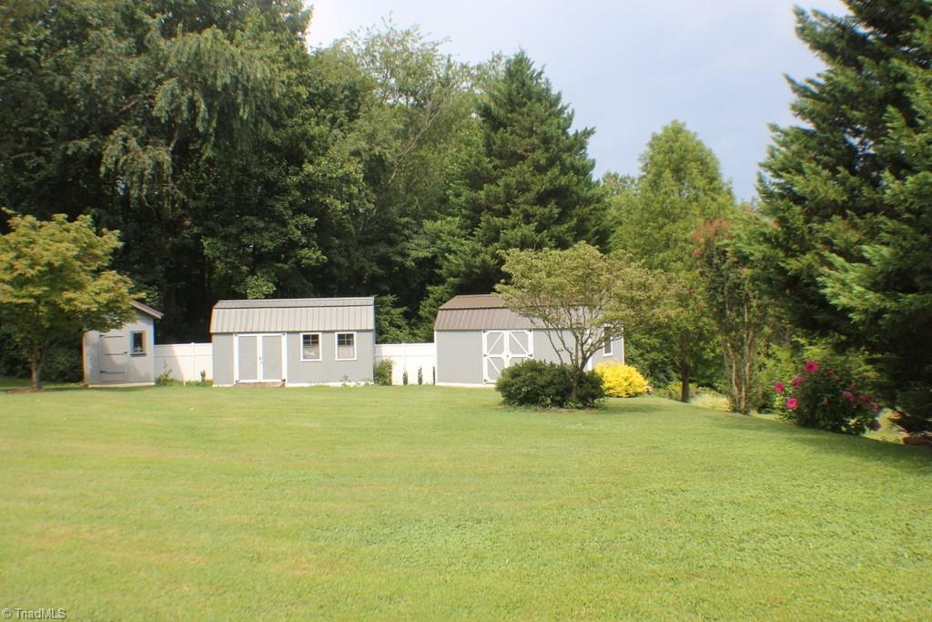 1775 Old Pipers Gap Road Cana, VA 24317 - Photo 7 of 33 Gallery Image 7