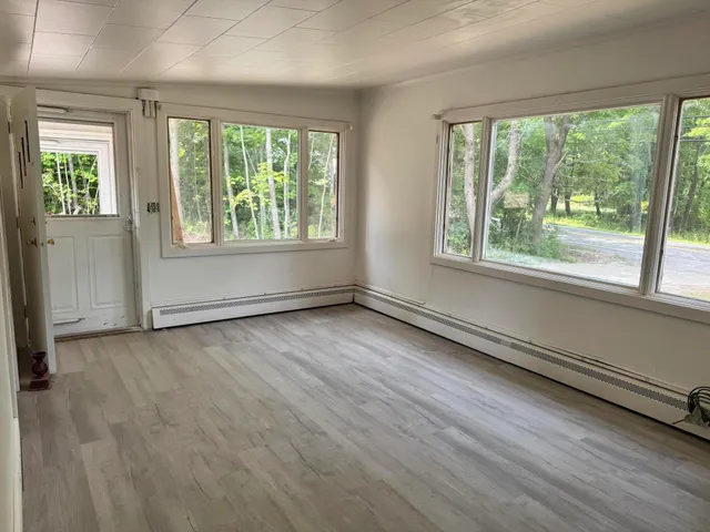 $250,000 | 120 Rankin Street, Rockland, ME 04841