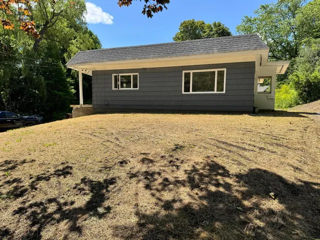 $250,000 | 120 Rankin Street, Rockland, ME 04841