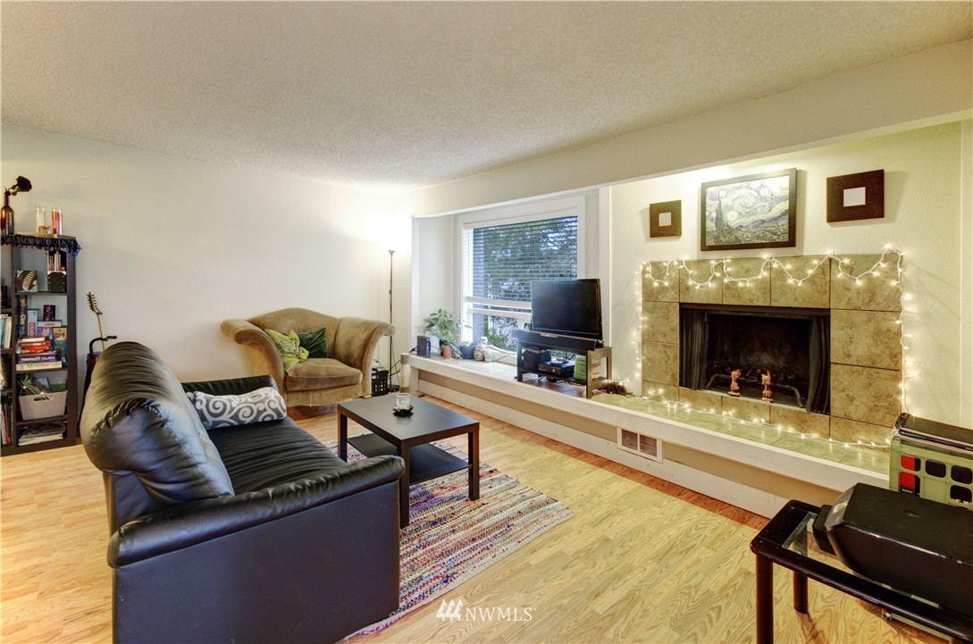 7579 Old Redmond Road, Unit 2 Redmond, WA 98052 - Photo 4 of 17