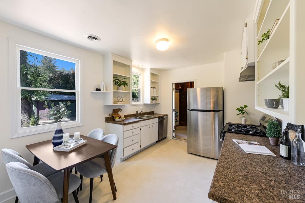 36 Meadow Avenue San Rafael, CA 94901 - Photo 6 of 17